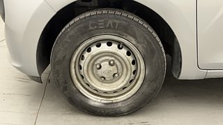Used 2019 Hyundai New Santro 1.1 Magna AMT Petrol Automatic tyres LEFT FRONT TYRE RIM VIEW