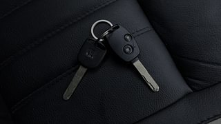 Used 2013 Honda Brio [2011-2016] S MT Petrol Manual extra CAR KEY VIEW