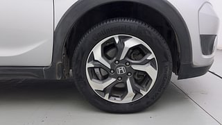 Used 2017 Honda BR-V [2016-2020] V CVT Petrol Petrol Automatic tyres RIGHT FRONT TYRE RIM VIEW