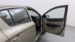 Used 2010 Hyundai i20 [2008-2012] Asta 1.2 Petrol Manual interior RIGHT FRONT DOOR OPEN VIEW