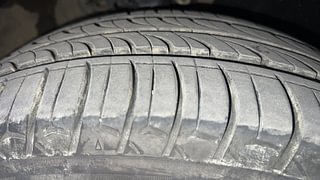 Used 2016 volkswagen Vento 1.5L Highline Diesel AT Diesel Automatic tyres RIGHT FRONT TYRE TREAD VIEW
