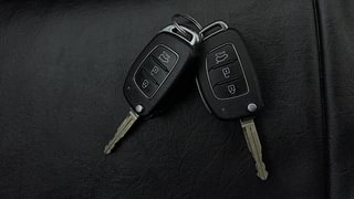 Used 2023 Hyundai Venue S 1.2 Petrol Manual extra CAR KEY VIEW