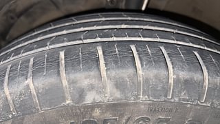 Used 2020 Maruti Suzuki Swift [2017-2021] ZXI Petrol Manual tyres LEFT FRONT TYRE TREAD VIEW