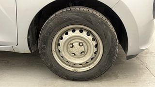 Used 2019 Hyundai New Santro 1.1 Magna AMT Petrol Automatic tyres RIGHT FRONT TYRE RIM VIEW