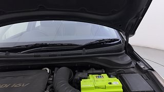 Used 2019 Hyundai Verna [2017-2020] 1.6 CRDI SX (O) AT Diesel Automatic engine ENGINE LEFT SIDE HINGE & APRON VIEW