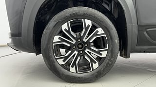 Used 2023 Renault Kiger RXZ Turbo CVT Petrol Automatic tyres LEFT FRONT TYRE RIM VIEW