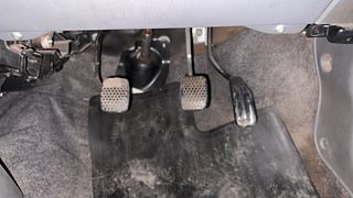 Used 2013 Maruti Suzuki Alto K10 [2010-2014] VXi Petrol Manual interior PEDALS VIEW
