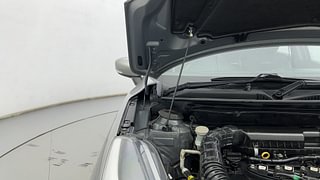 Used 2020 Maruti Suzuki Baleno [2019-2022] Zeta Petrol Petrol Manual engine ENGINE RIGHT SIDE HINGE & APRON VIEW