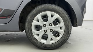 Used 2017 Hyundai Grand i10 [2013-2017] Sportz 1.2 Kappa VTVT Petrol Manual tyres LEFT REAR TYRE RIM VIEW