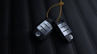 Used 2021 Kia Sonet HTX 1.0 iMT Petrol Manual extra CAR KEY VIEW