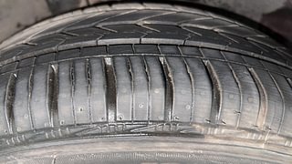 Used 2014 Honda Mobilio [2014-2017] V Petrol Petrol Manual tyres RIGHT REAR TYRE TREAD VIEW