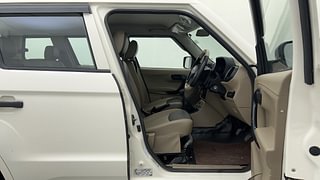 Used 2018 Mahindra TUV300 [2015-2020] T4 Plus Diesel Manual interior RIGHT SIDE FRONT DOOR CABIN VIEW