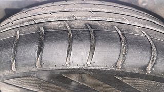 Used 2018 Hyundai Eon [2011-2018] Magna + Petrol Manual tyres RIGHT REAR TYRE TREAD VIEW
