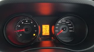 Used 2018 Mahindra TUV300 [2015-2020] T4 Plus Diesel Manual interior CLUSTERMETER VIEW
