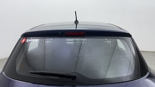 Used 2020 Maruti Suzuki Swift [2017-2021] ZXI Petrol Manual top_features Rear defogger