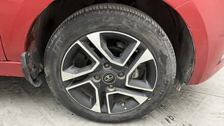 Used 2019 Tata Tiago [2018-2020] XZA+ AMT Petrol Automatic tyres RIGHT FRONT TYRE RIM VIEW