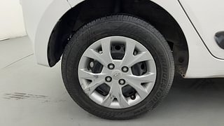 Used 2016 Hyundai Grand i10 Sportz 1.2 Kappa VTVT Petrol Manual tyres RIGHT REAR TYRE RIM VIEW