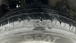 Used 2018 Mahindra TUV300 [2015-2020] T4 Plus Diesel Manual tyres LEFT FRONT TYRE TREAD VIEW