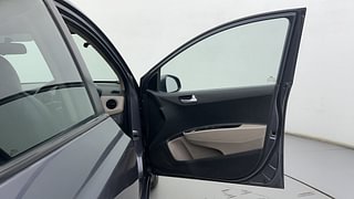 Used 2017 Hyundai Grand i10 [2013-2017] Sportz 1.2 Kappa VTVT Petrol Manual interior RIGHT FRONT DOOR OPEN VIEW