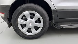 Used 2013 Ford EcoSport Trend 1.5 TDCi Diesel Manual tyres RIGHT REAR TYRE RIM VIEW
