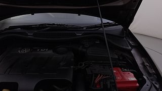 Used 2019 volkswagen Vento 1.5L Comfortline Diesel Diesel Manual engine ENGINE LEFT SIDE HINGE & APRON VIEW