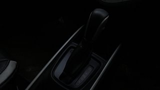 Used 2018 Maruti Suzuki Baleno [2015-2019] Alpha AT Petrol Petrol Automatic interior GEAR  KNOB VIEW