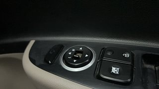 Used 2017 Hyundai Grand i10 [2013-2017] Sportz 1.2 Kappa VTVT Petrol Manual top_features Adjustable ORVM
