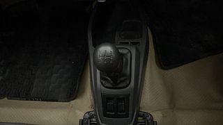 Used 2017 Maruti Suzuki Alto 800 [2016-2019] Lxi Petrol Manual interior GEAR  KNOB VIEW