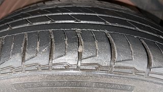 Used 2021 mg-motors Hector 2.0 Sharp Diesel Turbo Dual Tone Diesel Manual tyres RIGHT FRONT TYRE TREAD VIEW