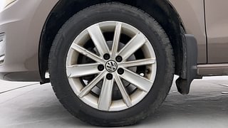 Used 2016 volkswagen Vento 1.5L Highline Diesel AT Diesel Automatic tyres LEFT FRONT TYRE RIM VIEW
