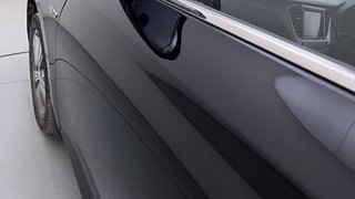 Used 2019 Hyundai Verna [2017-2020] 1.6 CRDI SX (O) AT Diesel Automatic dents MINOR SCRATCH