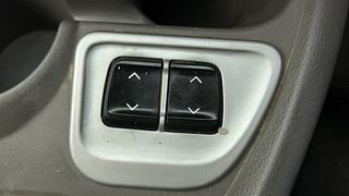 Used 2016 Datsun Redi-GO [2015-2019] T(O) 0.8L Limited Edition Petrol Manual top_features Power windows