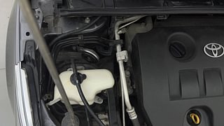 Used 2015 Toyota Corolla Altis [2014-2017] G Petrol Petrol Manual engine ENGINE RIGHT SIDE VIEW