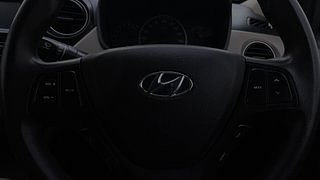 Used 2017 Hyundai Grand i10 Sportz 1.2 Kappa VTVT Petrol Manual top_features Airbags