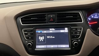 Used 2020 Hyundai Elite i20 [2018-2020] Sportz Plus 1.2 Petrol Manual top_features Integrated (in-dash) music system