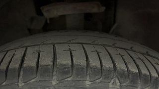 Used 2019 Tata Tiago [2018-2020] XZA+ AMT Petrol Automatic tyres RIGHT FRONT TYRE TREAD VIEW