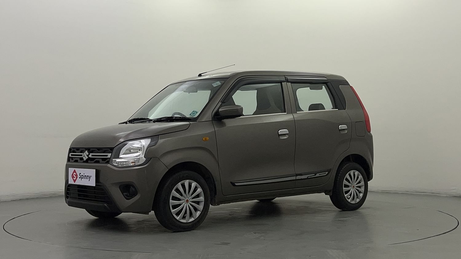 LEFT FRONT CORNER VIEW
