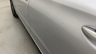 Used 2020 Hyundai Elite i20 [2018-2020] Sportz Plus 1.2 Petrol Manual dents MINOR SCRATCH