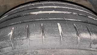 Used 2018 Maruti Suzuki Baleno [2015-2019] Alpha AT Petrol Petrol Automatic tyres RIGHT FRONT TYRE TREAD VIEW