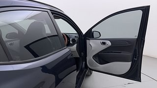 Used 2022 Hyundai Grand i10 Nios Sportz 1.2 Kappa VTVT CNG Petrol+cng Manual interior RIGHT FRONT DOOR OPEN VIEW