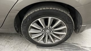 Used 2021 Maruti Suzuki Ciaz Alpha AT Petrol Petrol Automatic tyres LEFT REAR TYRE RIM VIEW