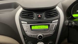 Used 2015 Hyundai Eon [2011-2018] Sportz Petrol Manual top_features Integrated (in-dash) music system