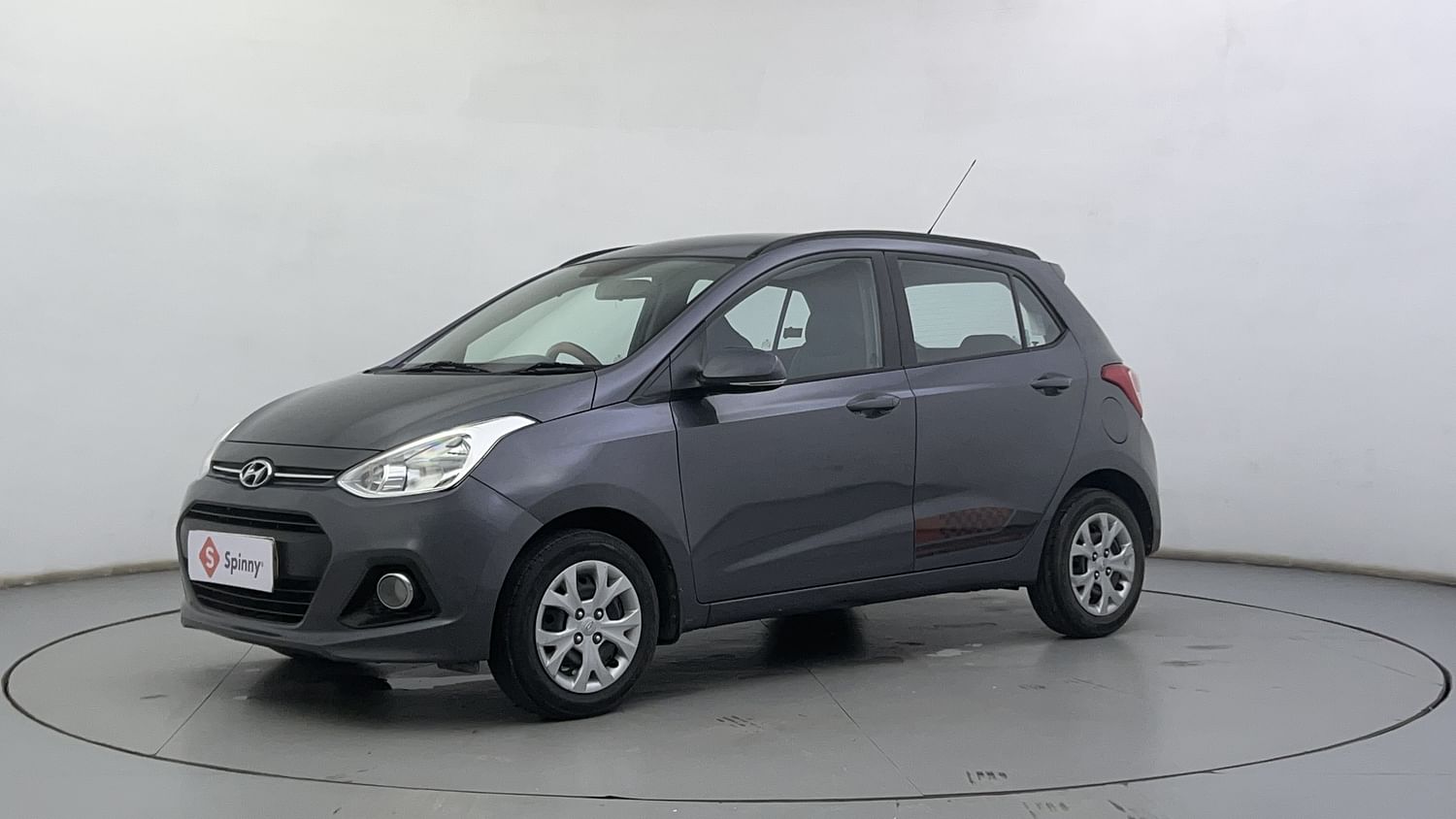 LEFT FRONT CORNER VIEW