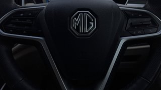 Used 2021 mg-motors Hector 1.5 Sharp Petrol Turbo DCT dual tone Petrol Automatic top_features Airbags
