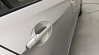Used 2015 Honda Amaze [2013-2016] 1.2 S i-VTEC Petrol Manual dents MINOR SCRATCH