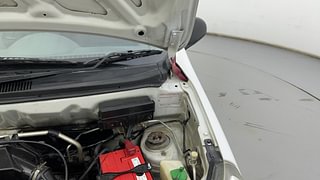 Used 2016 Maruti Suzuki Alto 800 [2012-2016] Vxi Petrol Manual engine ENGINE LEFT SIDE HINGE & APRON VIEW