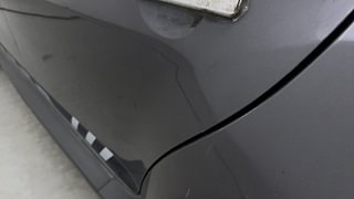Used 2018 Renault Duster [2017-2020] RXS CVT Petrol Petrol Automatic dents MINOR SCRATCH