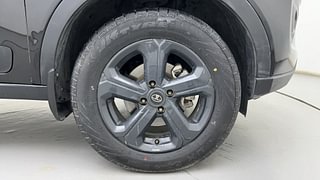 Used 2023 tata Nexon XZA+  1.2l LUXS Dark Edition Petrol AT Petrol Automatic tyres RIGHT FRONT TYRE RIM VIEW