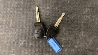 Used 2015 Hyundai Eon [2011-2018] Sportz Petrol Manual extra CAR KEY VIEW