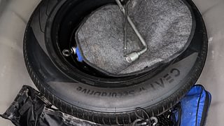 Used 2019 Hyundai Verna [2017-2020] 1.6 CRDI SX (O) AT Diesel Automatic tyres SPARE TYRE VIEW
